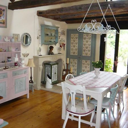 L'Arbre D'Ange Bed & Breakfast Montmorillon Exterior foto