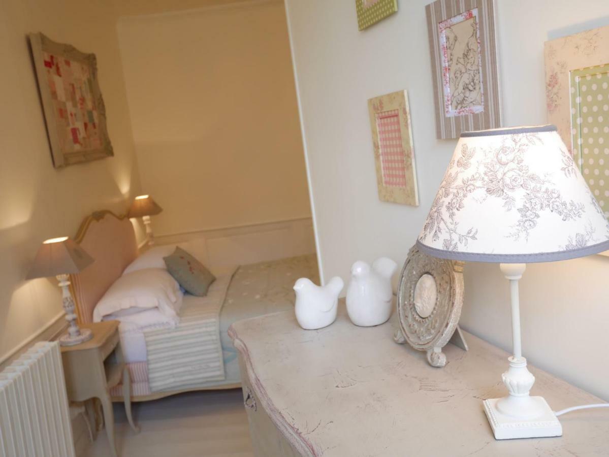 L'Arbre D'Ange Bed & Breakfast Montmorillon Exterior foto