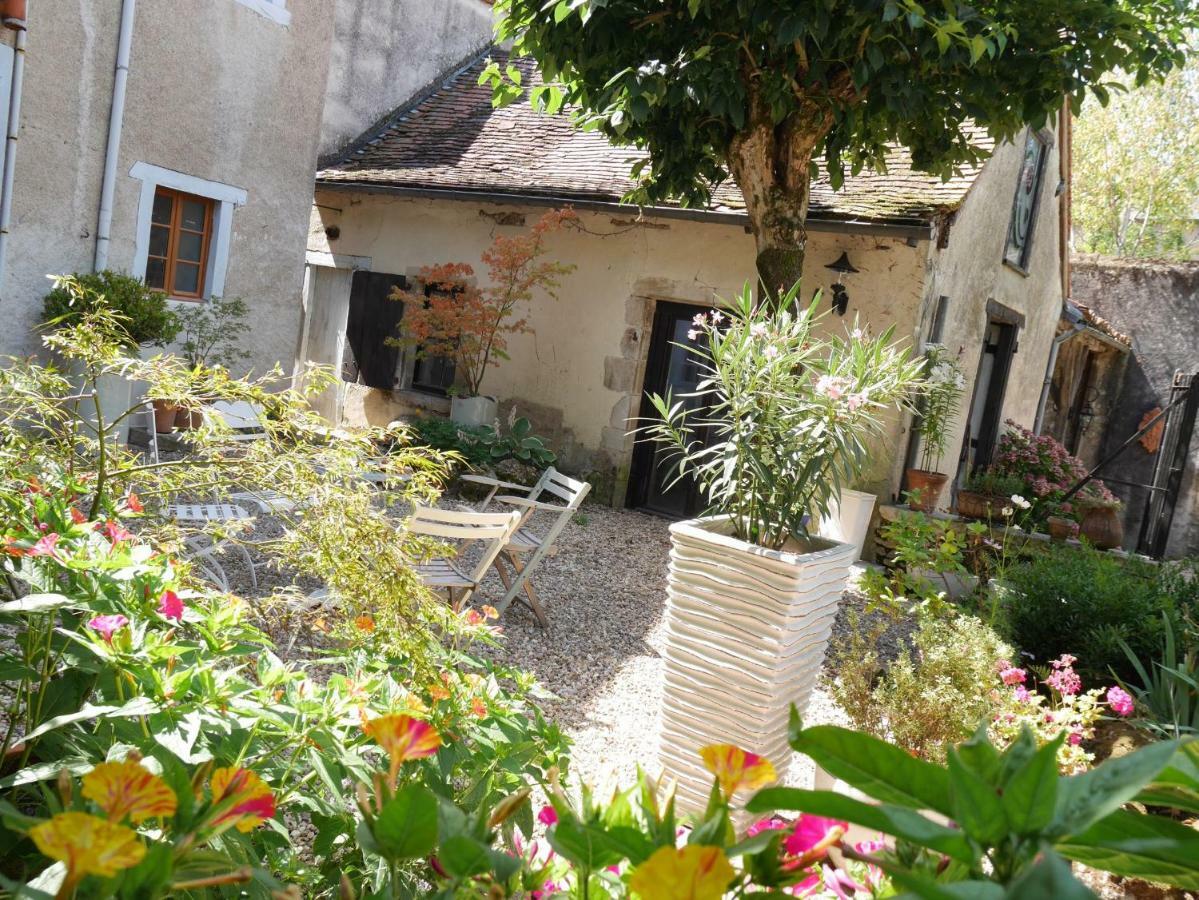 L'Arbre D'Ange Bed & Breakfast Montmorillon Exterior foto