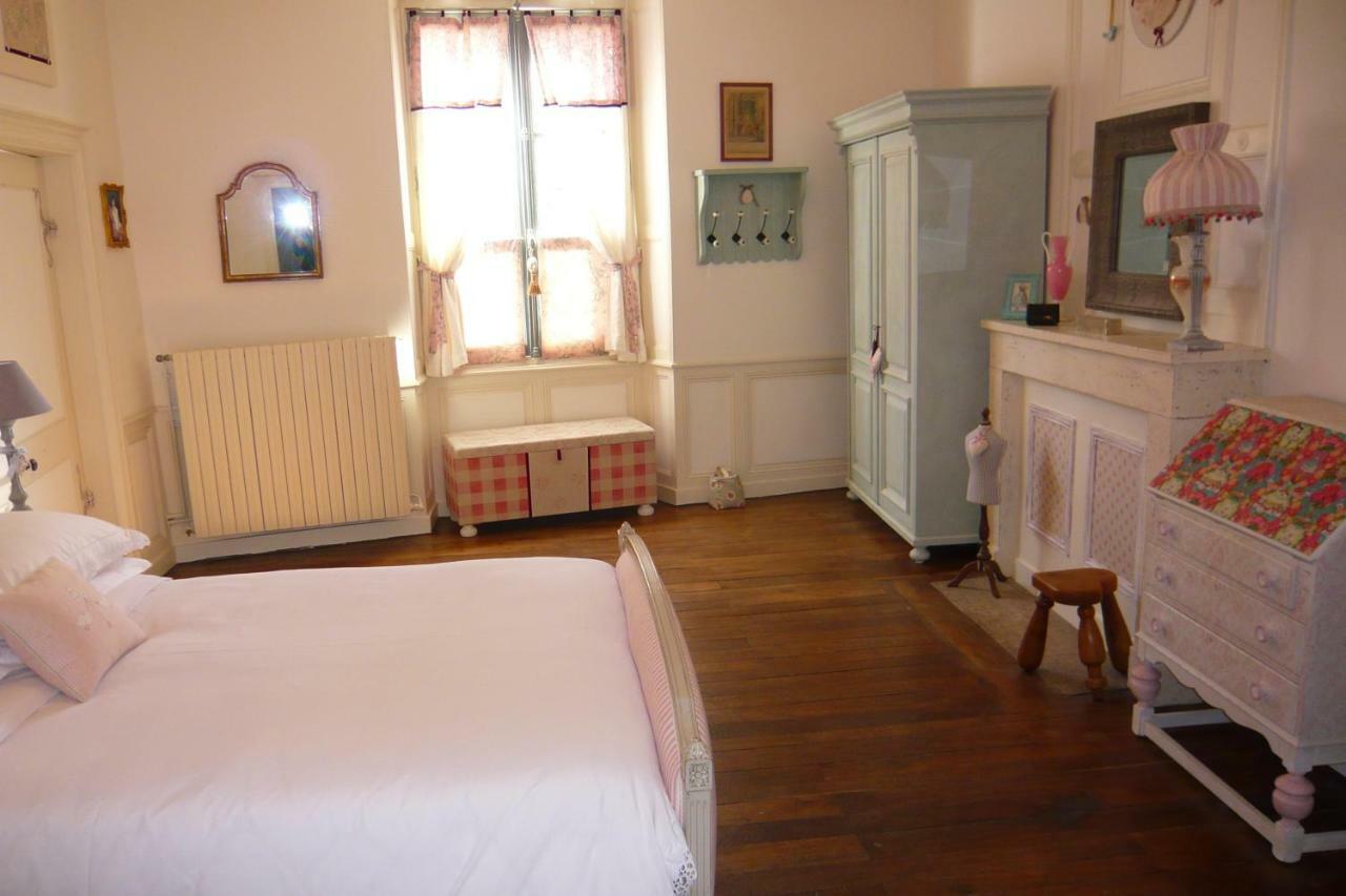L'Arbre D'Ange Bed & Breakfast Montmorillon Exterior foto
